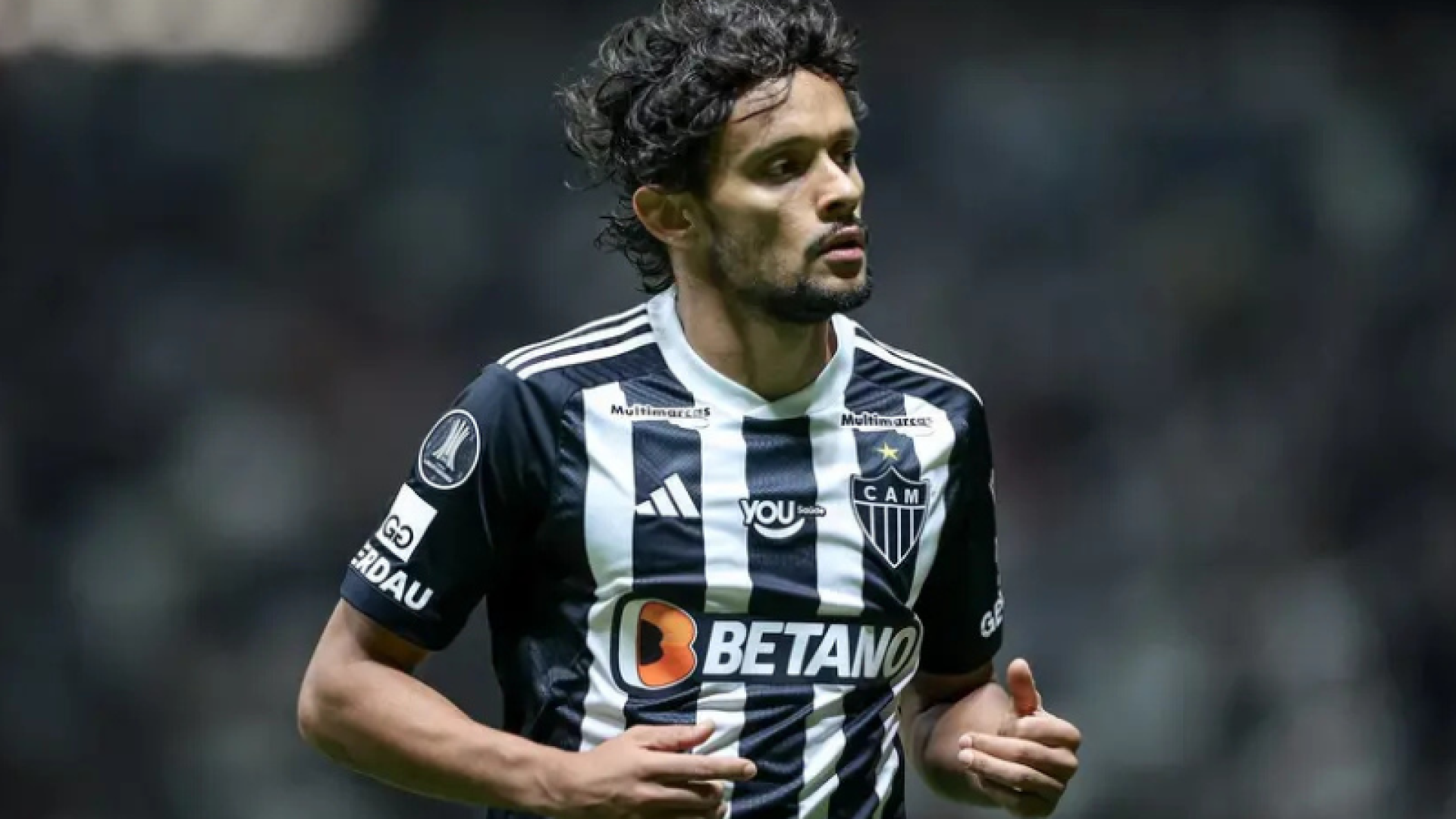 O Atlético-MG recusou uma proposta do Al-Taawoun, da Arábia Saudita, pelo meia Gustavo Scarpa. O clube árabe, comandado pelo...