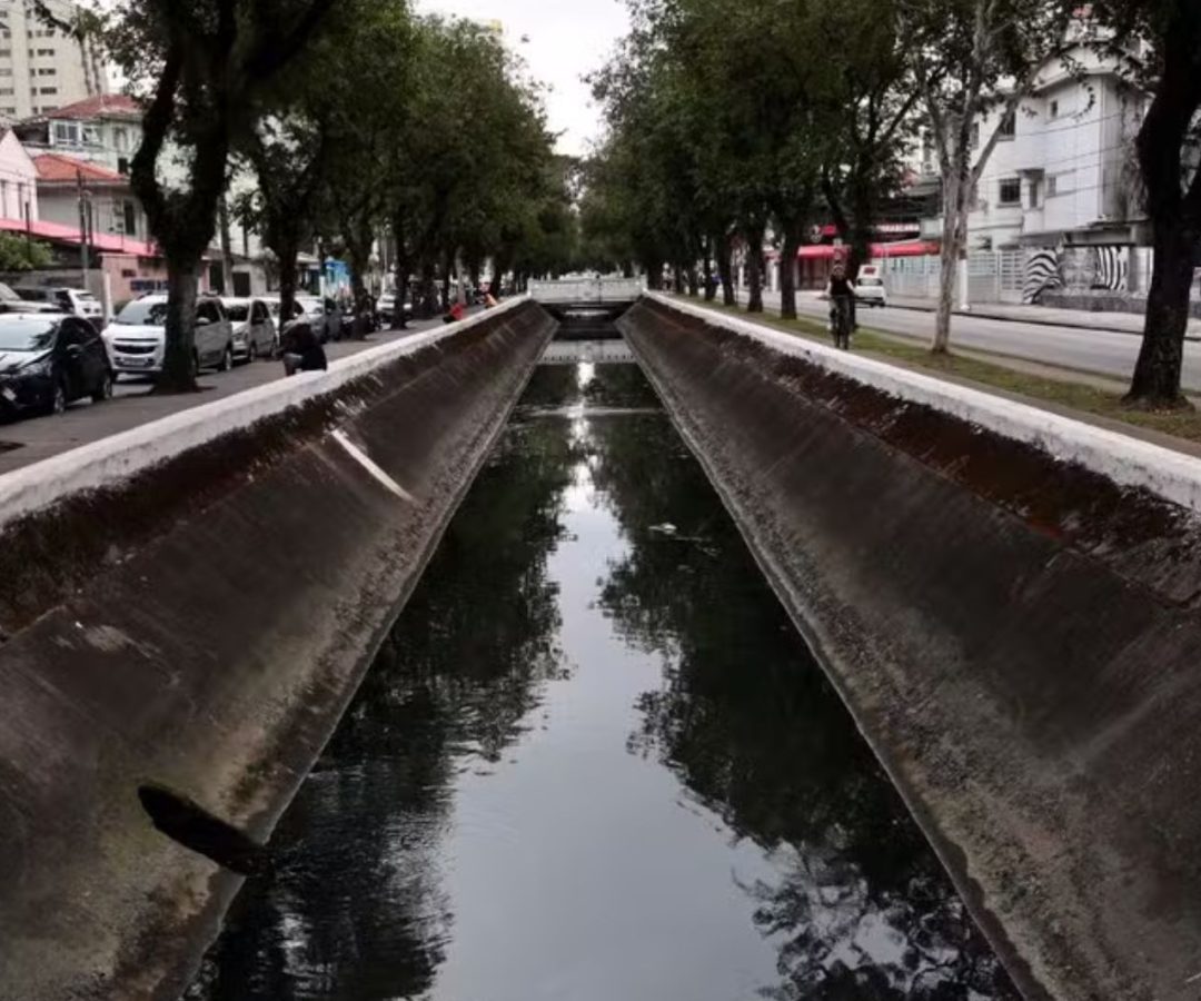 homem morre após cair em canal