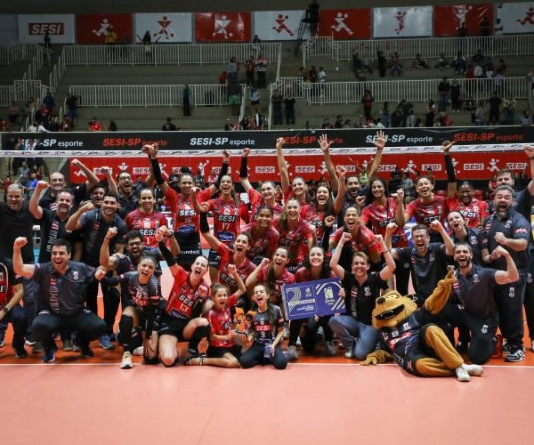 Equipe celebra classificação (Fotos: Felipe Wiira/Sesi-SP)