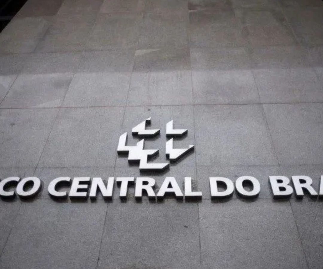 inadimplência em agosto