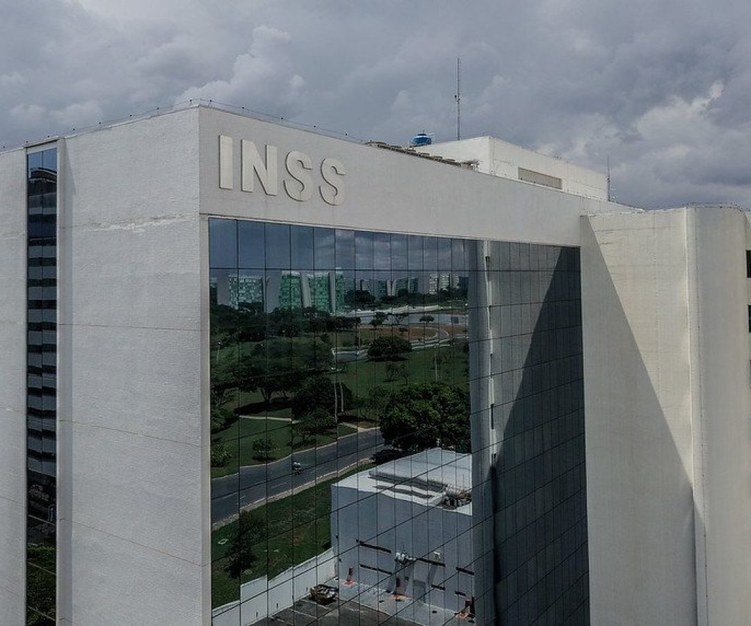 inss-abre-processo-contra-12-entidades
