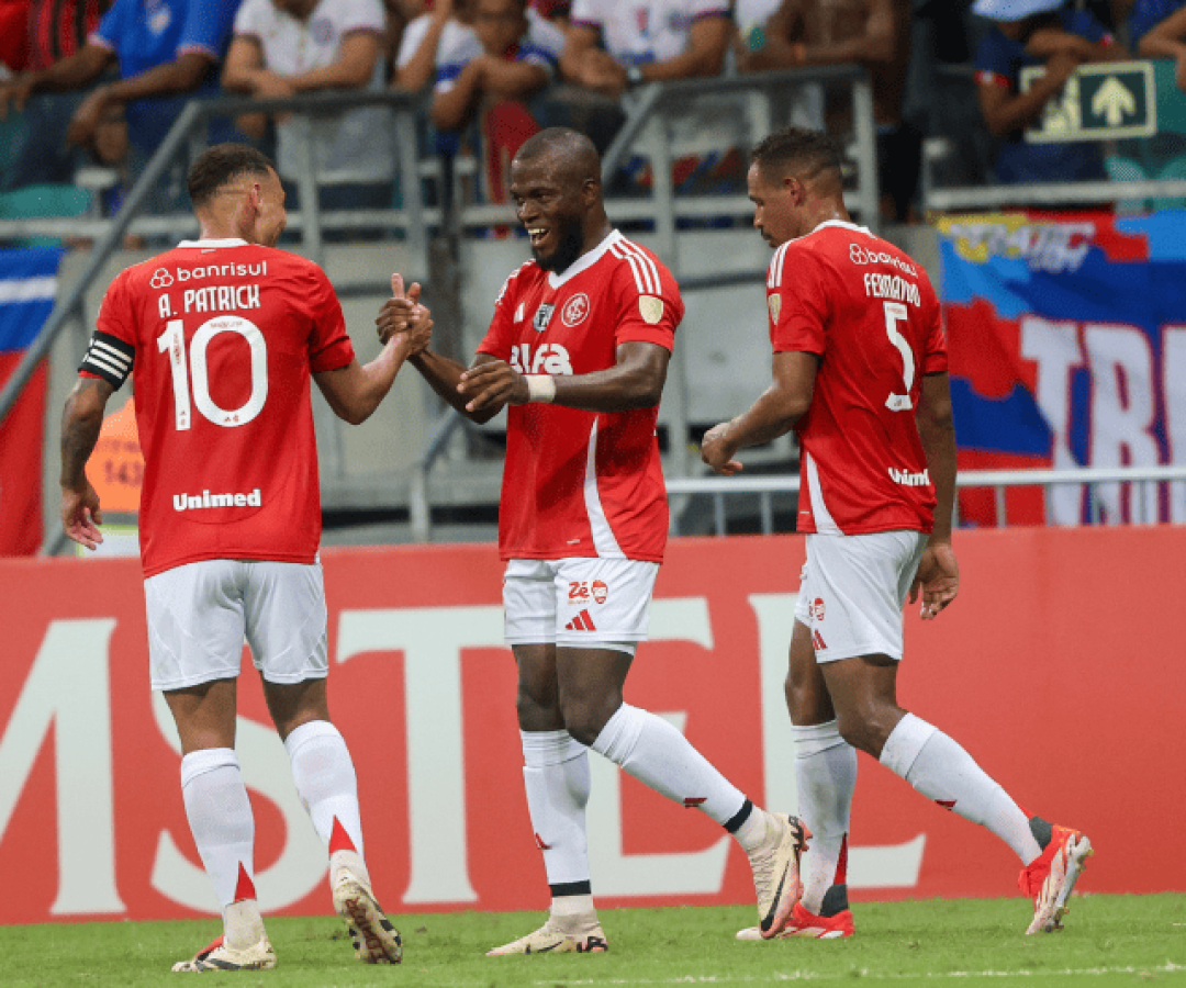Nesta quinta-feira (10), a partir das 19h, o Internacional enfrenta o Atlético Nacional (Colômbia) no Estádio Beira-Rio, em Porto Alegre.
