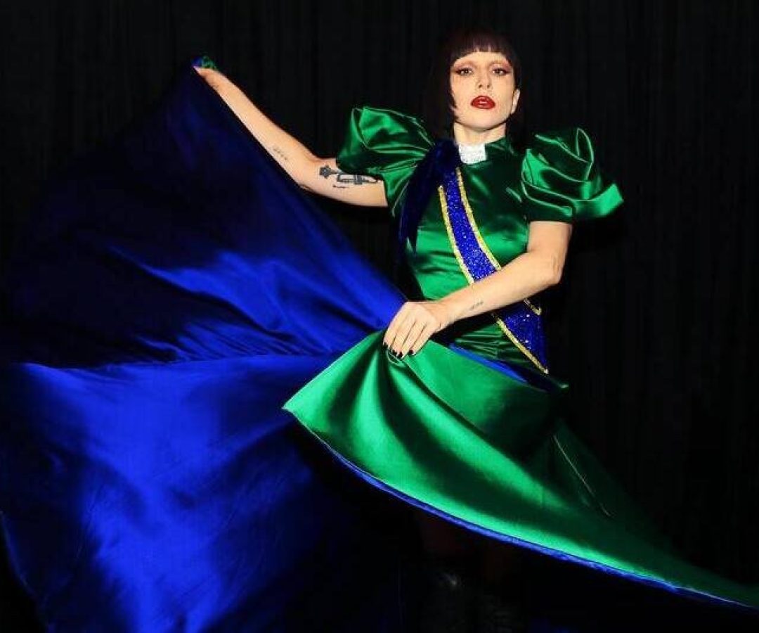lady-gaga-reune-milhoes-de-fas