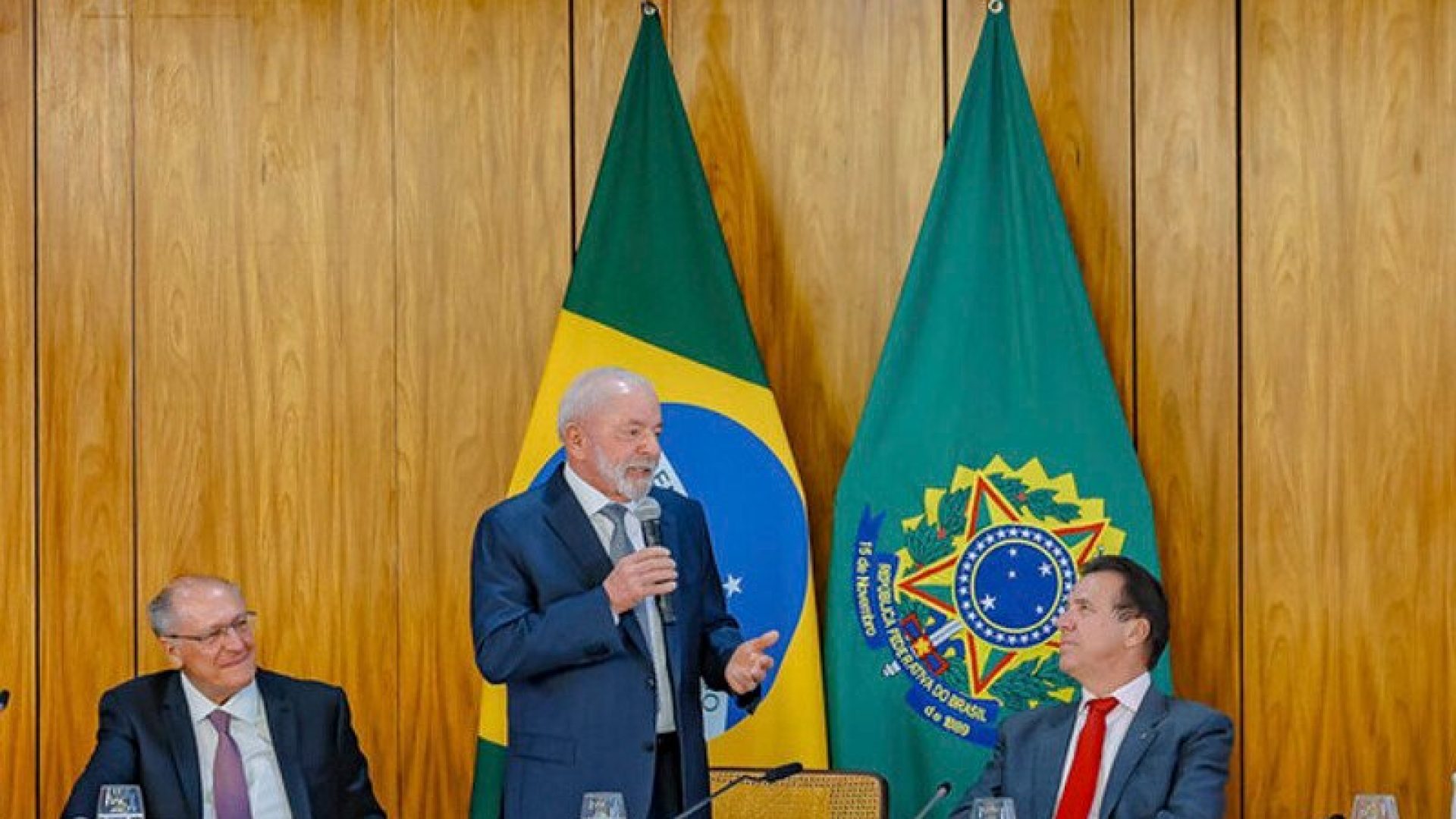 lula-defende-fim-da-escala-6x1