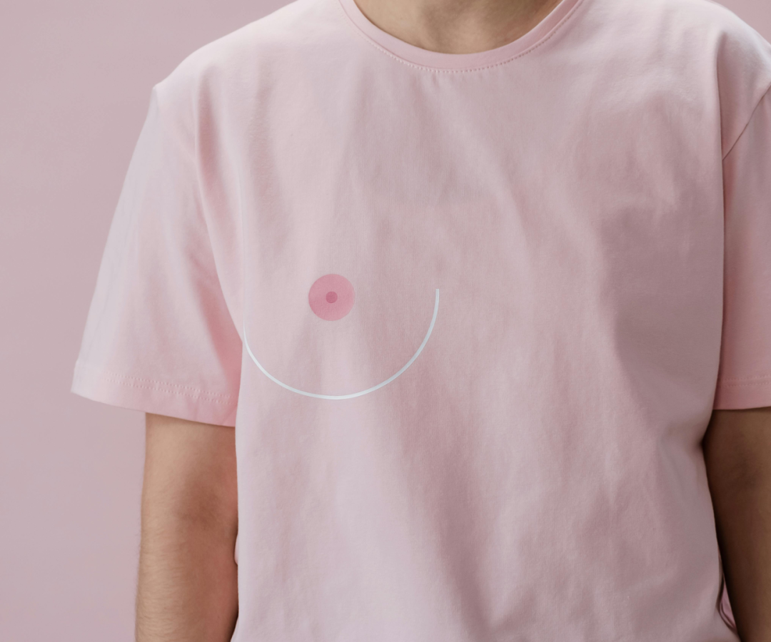 Imagem referente ao cancer de mama ou mamografia Foto de cottonbro studio: https://www.pexels.com/pt-br/foto/moda-tendencia-pessoas-mulher-5701643/