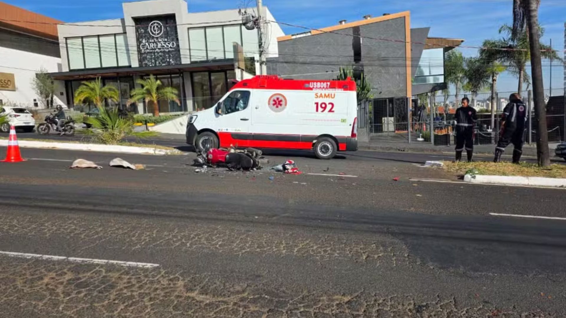 motociclista arremessado em Uberlândia