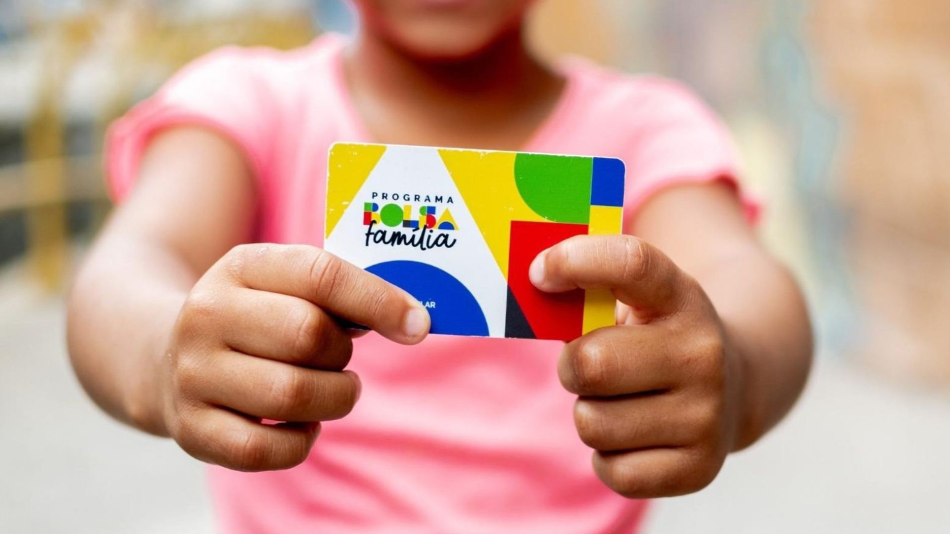 notícias falsas sobre programas sociais