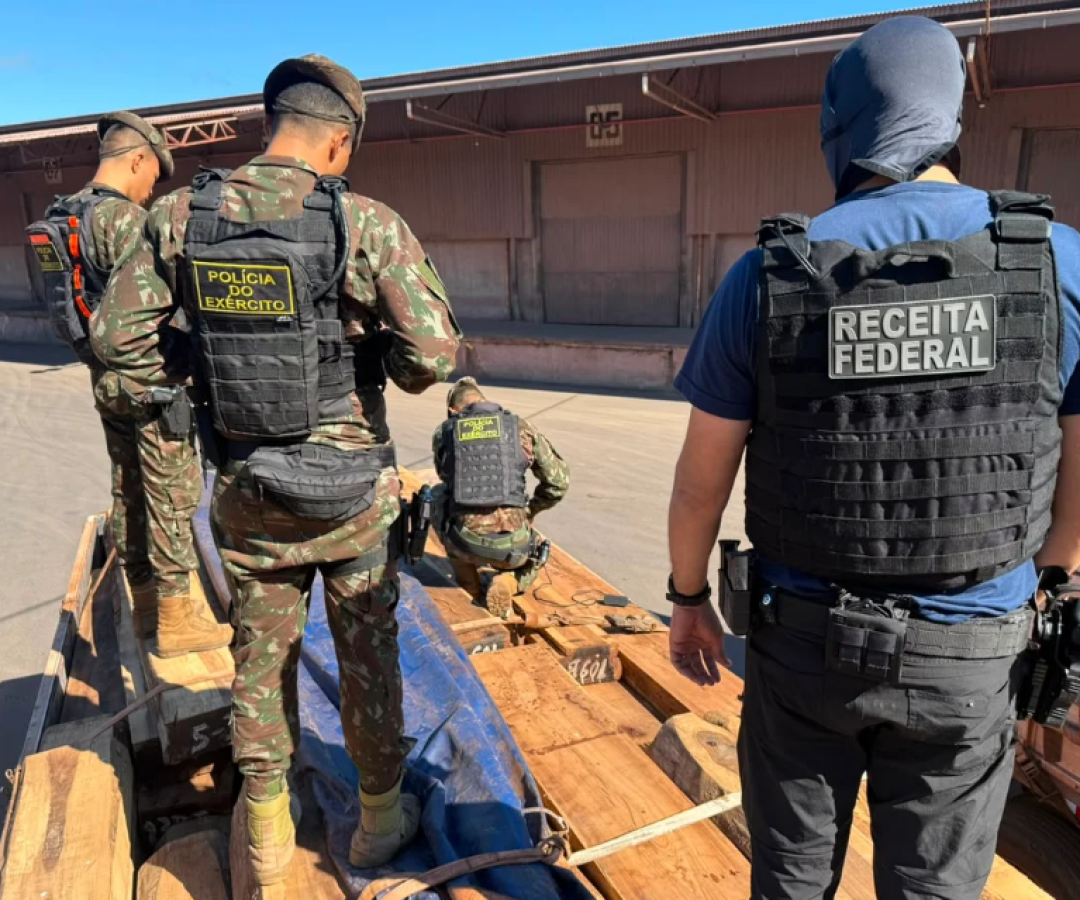 Brasil, EUA e Bolívia interceptam caminhões e estimam até 50 toneladas de cocaína