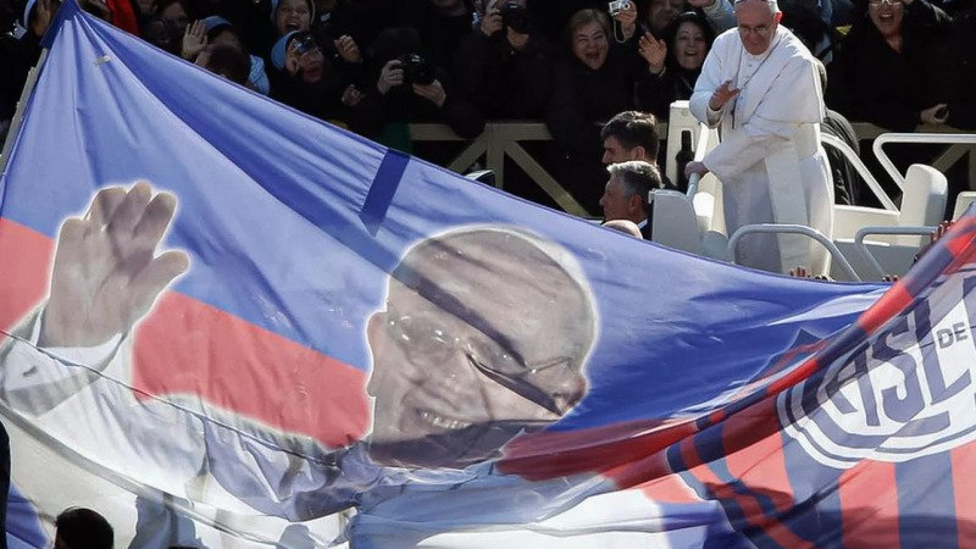 papa-francisco-san-lorenzo-socio