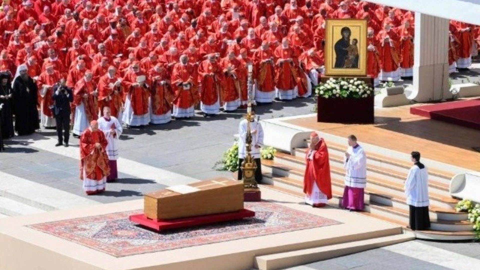 papa-francisco-sepultado-roma-250-mil-fieis