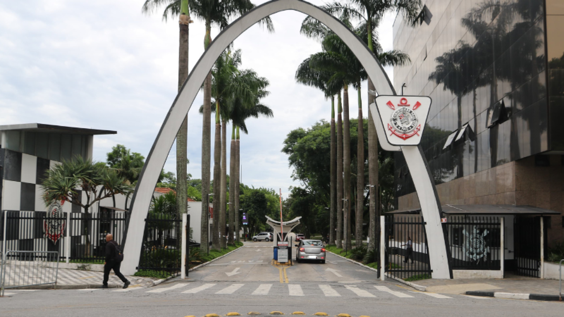 O Corinthians terá nova eleição presidencial na segunda-feira (25), após o impeachment de Augusto Melo. O processo será indireto...