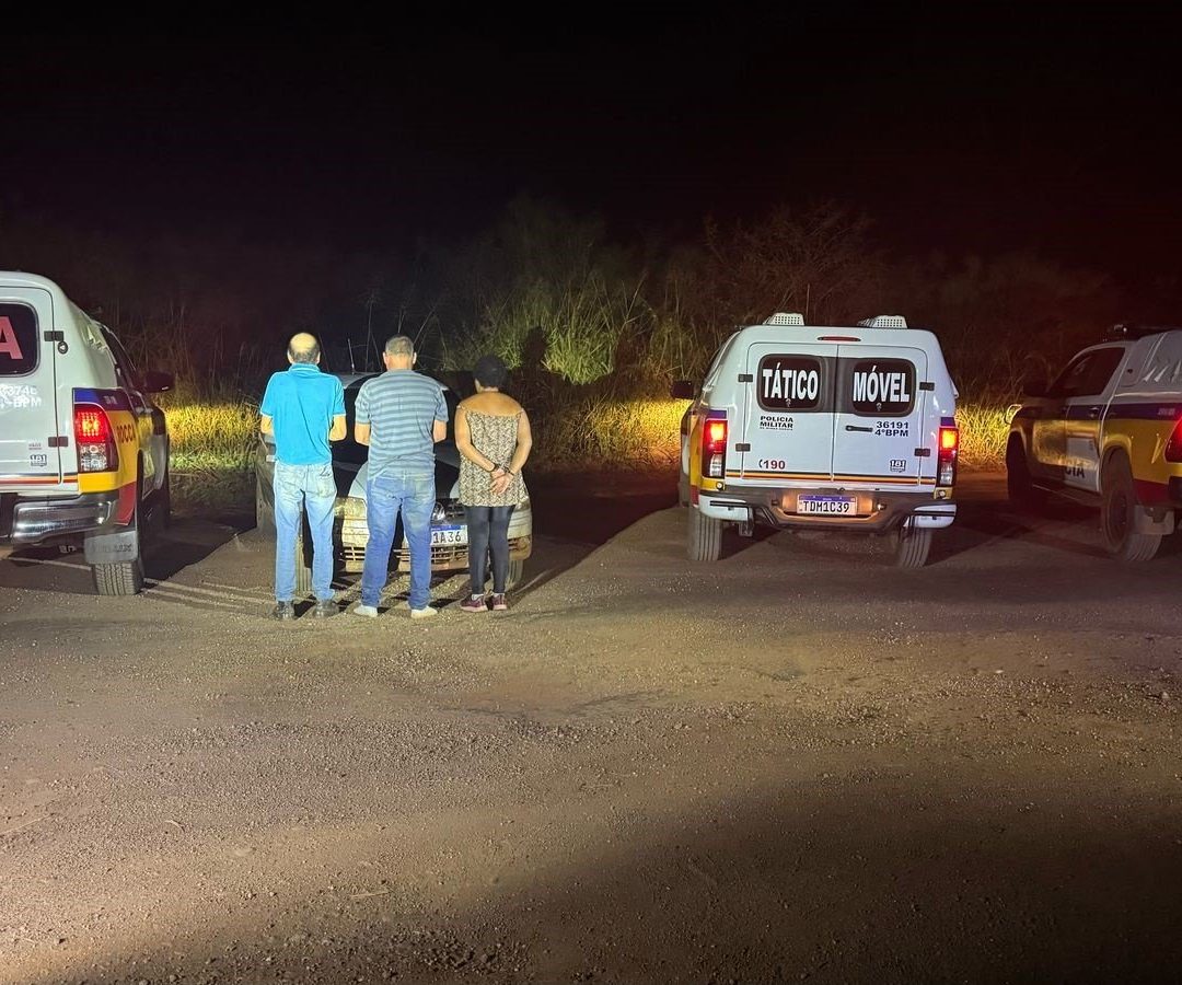 Polícia prende envolvidos em roubos em Sacramento. (foto; divulgação/PMMG