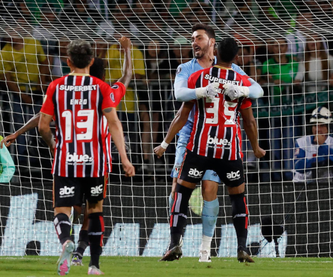 Rafael foi o nome do jogo no empate sem gols entre São Paulo e Atlético Nacional, nesta terça (12), na Colômbia, pelas oitavas da...