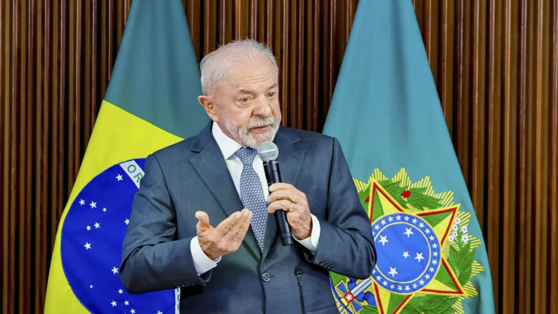 regulação de redes sociais