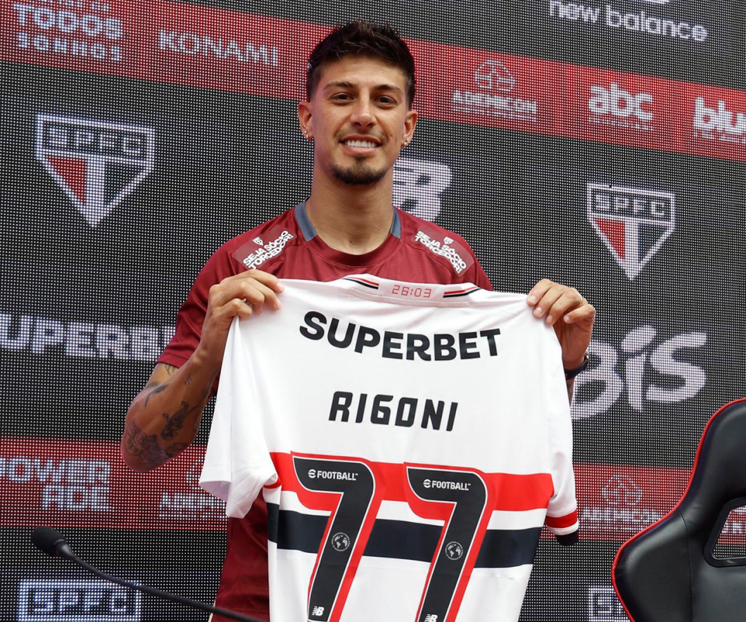 Apresentado nesta quinta-feira (11), Emiliano Rigoni afirmou que sempre pensou em retornar ao São Paulo. Para o atacante, o MorumBIS é...