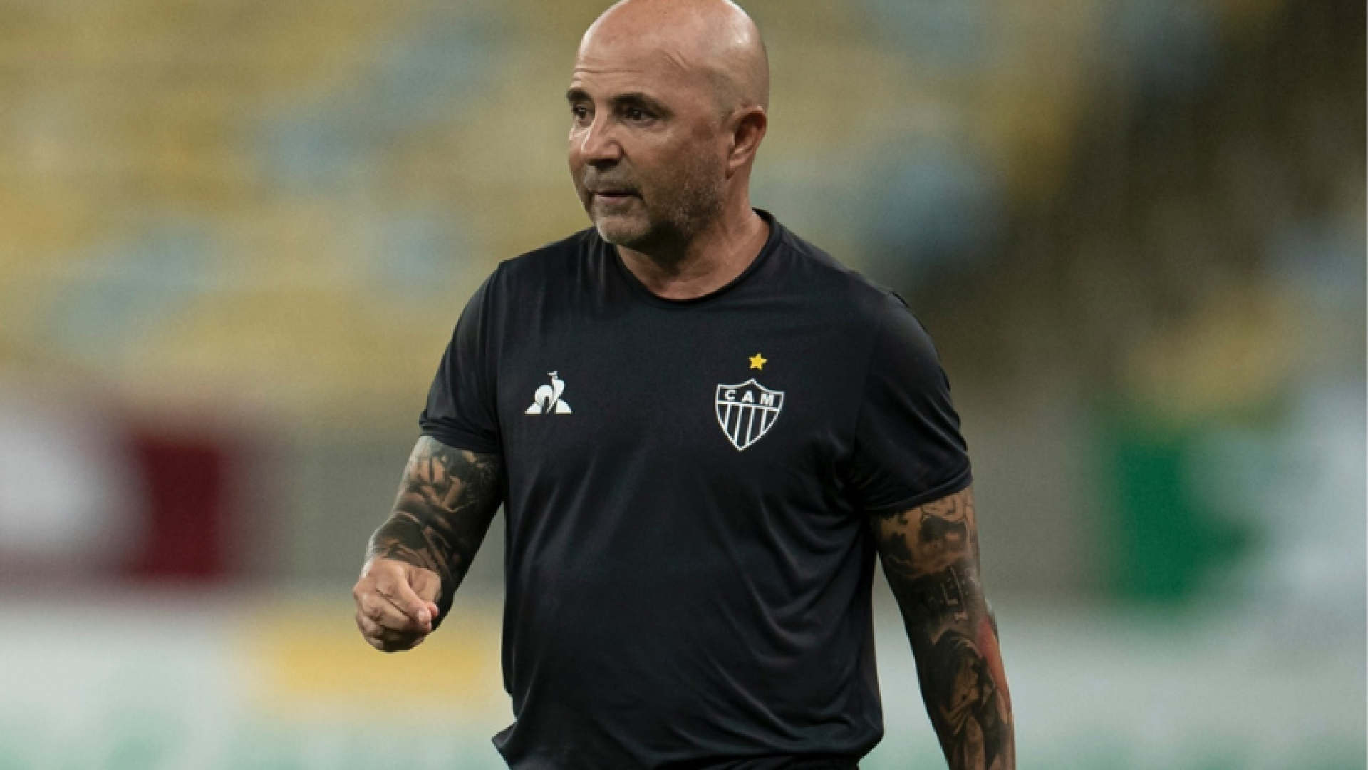 O Atlético-MG abriu conversas com Jorge Sampaoli para o comando da equipe após a saída de Cuca, demitido na última sexta-feira (29)...
