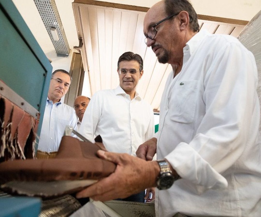 tarifaço-eua-oportunidade-industria-calçadista-brasileira