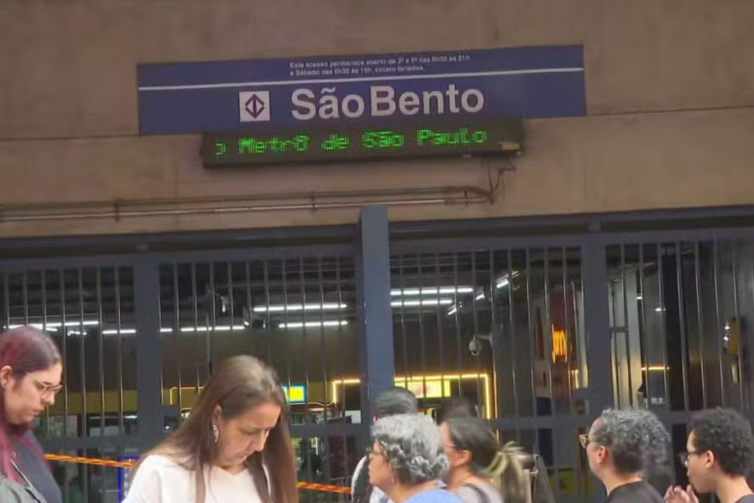 tiroteio na estação São Bento
