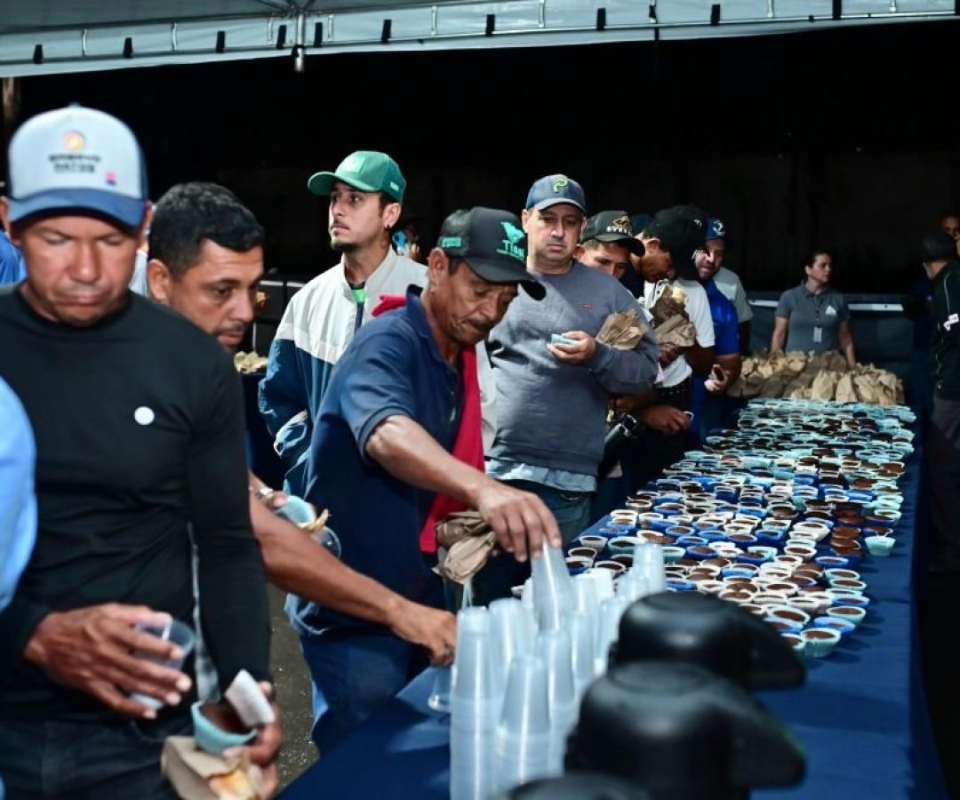 Café da Manha dos tratadores do Parque de Exposições em Uberaba