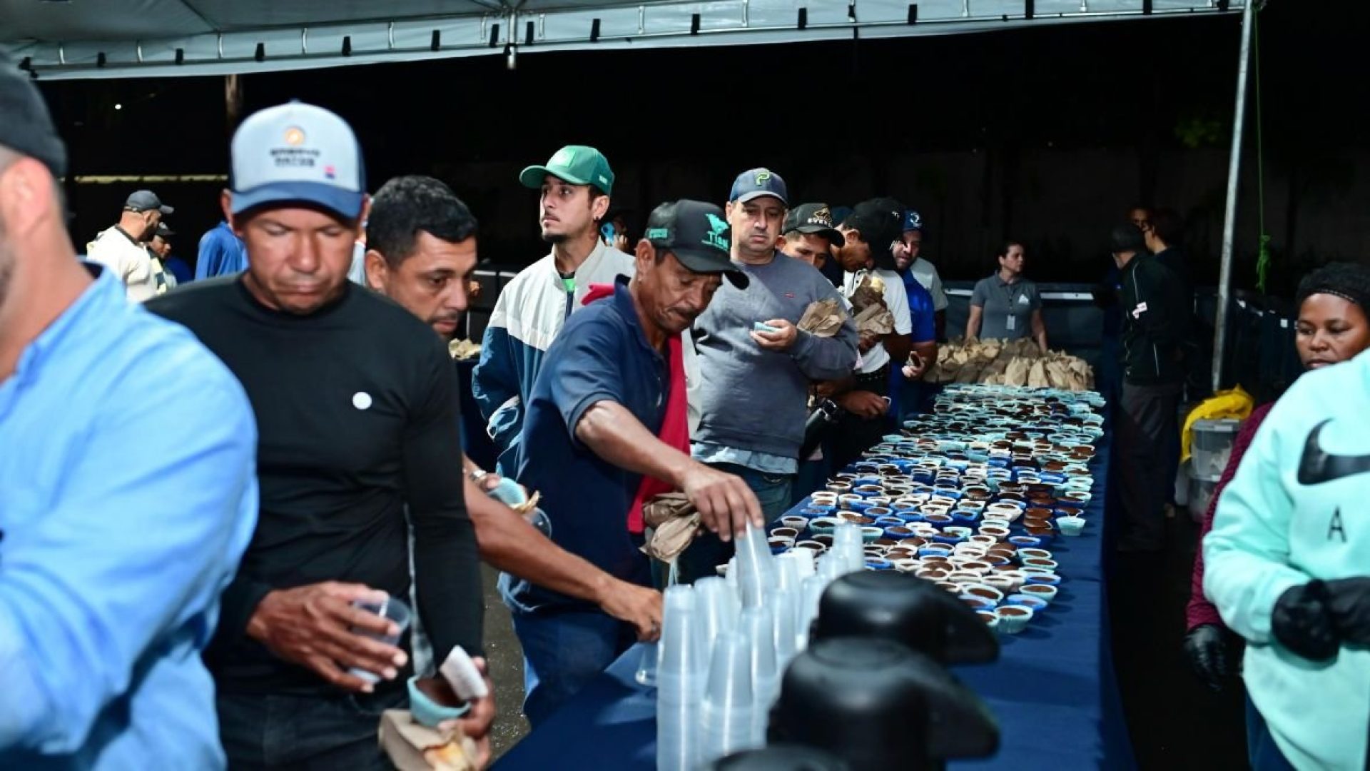 Café da Manha dos tratadores do Parque de Exposições em Uberaba