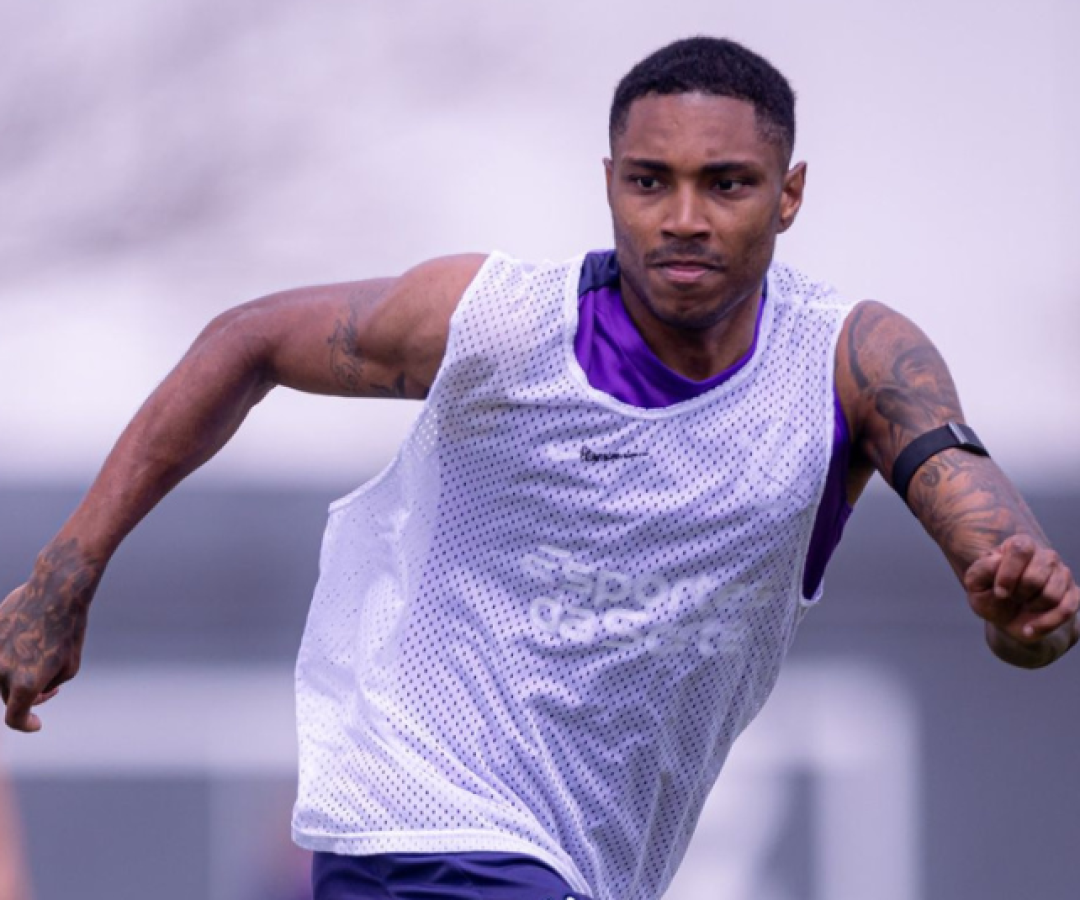 Vitinho estreou pelo Corinthians na derrota para o Bahia, mas ainda busca recondicionamento físico. O atacante de 31 anos...