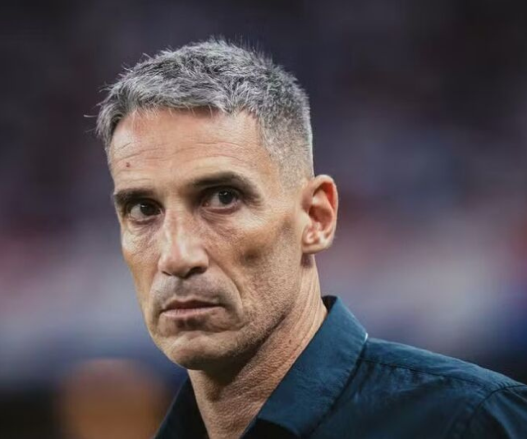 Juan Pablo Vojvoda iniciou nesta segunda-feira (25) sua trajetória no Santos, considerado pelo próprio argentino como o maior desafio...